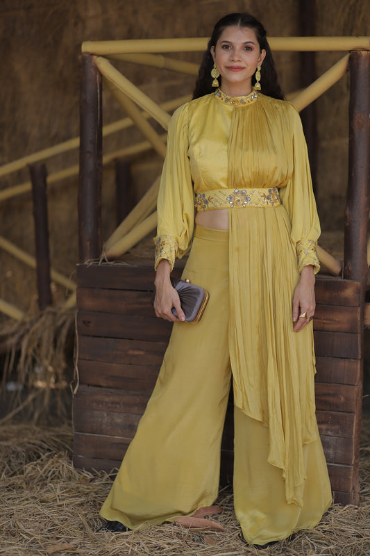 Crop top plissé avec pantalon Palazzo